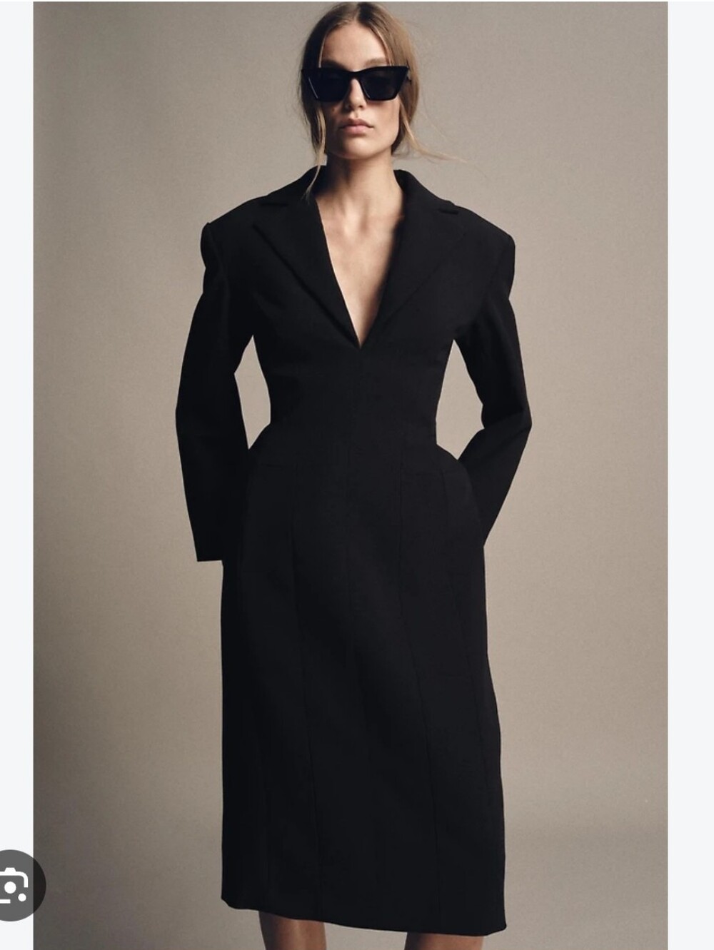 Zara Black Structured V-Neck Long Sleeve Dress
